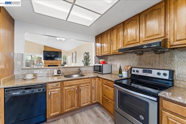 176 Bedford, Hercules, CA 94547