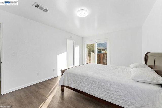 176 Bedford, Hercules, CA 94547