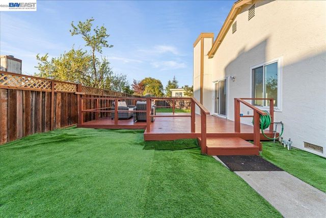 176 Bedford, Hercules, CA 94547