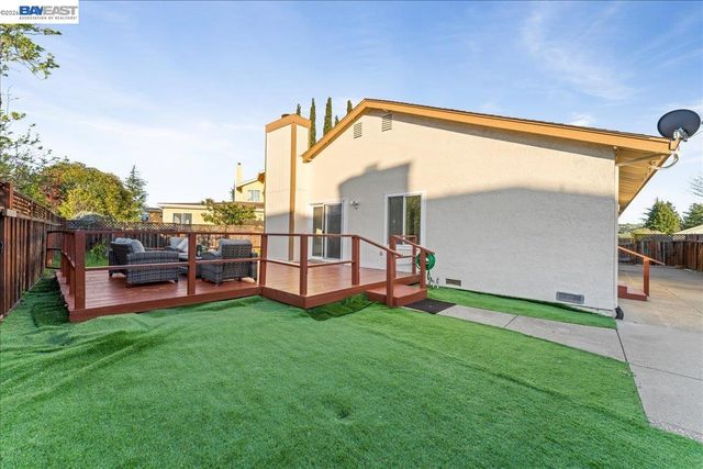 176 Bedford, Hercules, CA 94547