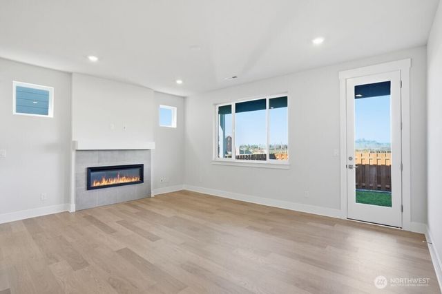 755 Weaver Drive E, Enumclaw, WA 98022