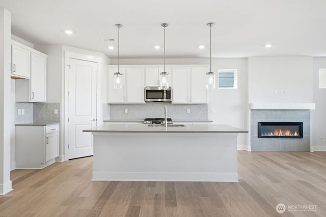 755 Weaver Drive E, Enumclaw, WA 98022