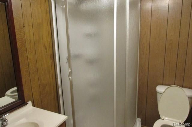 18044 Edgefield Drive, Clinton Township, MI 48035