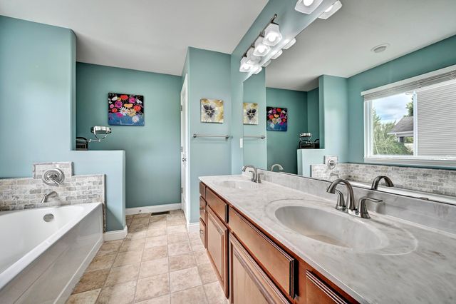 390 Molise Circle, Walton, KY 41094