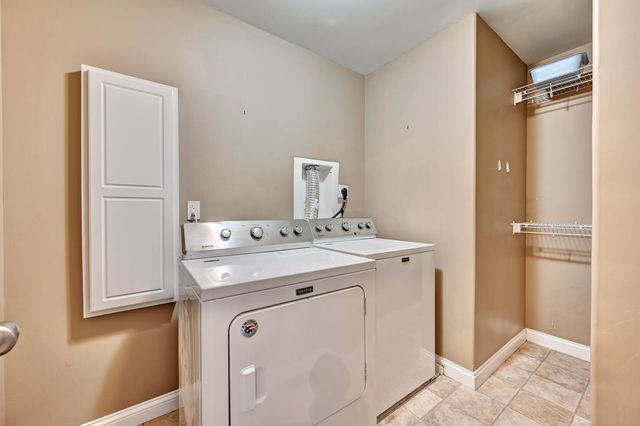 390 Molise Circle, Walton, KY 41094