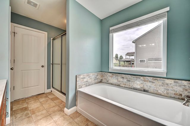 390 Molise Circle, Walton, KY 41094