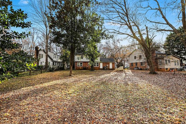 6520 Farmingdale Drive, Charlotte, NC 28212