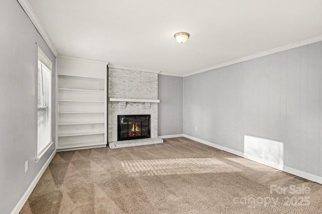 6520 Farmingdale Drive, Charlotte, NC 28212