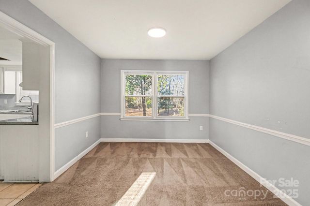 6520 Farmingdale Drive, Charlotte, NC 28212