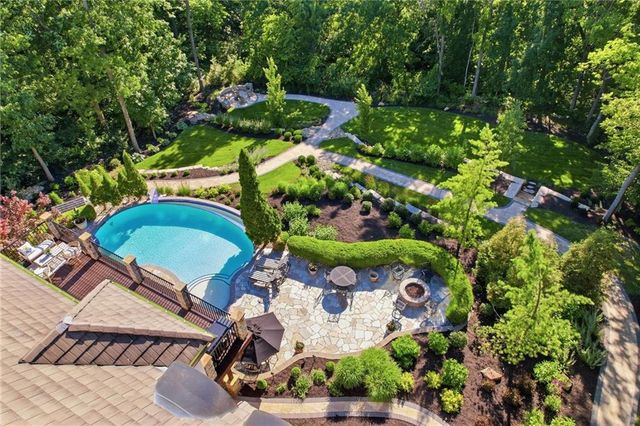 1425 Woodbury Drive, Liberty, MO 64068