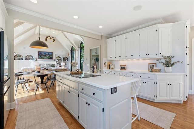 1425 Woodbury Drive, Liberty, MO 64068