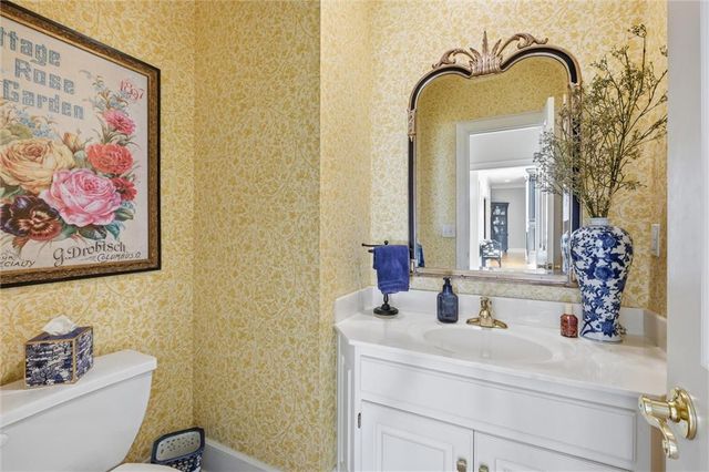 1425 Woodbury Drive, Liberty, MO 64068