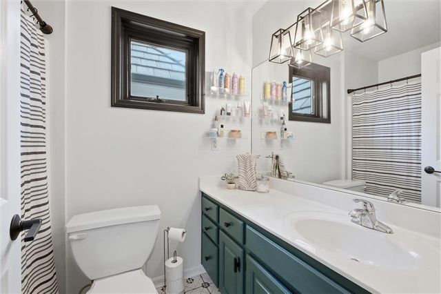 1425 Woodbury Drive, Liberty, MO 64068