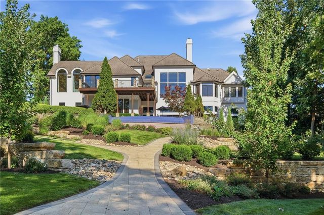 1425 Woodbury Drive, Liberty, MO 64068