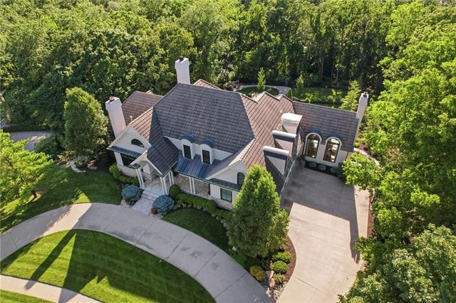 1425 Woodbury Drive, Liberty, MO 64068