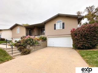 15514 Burdette Street, Omaha, NE 68116