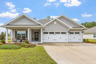 4 Manchester Drive, Crawfordville, FL 32327