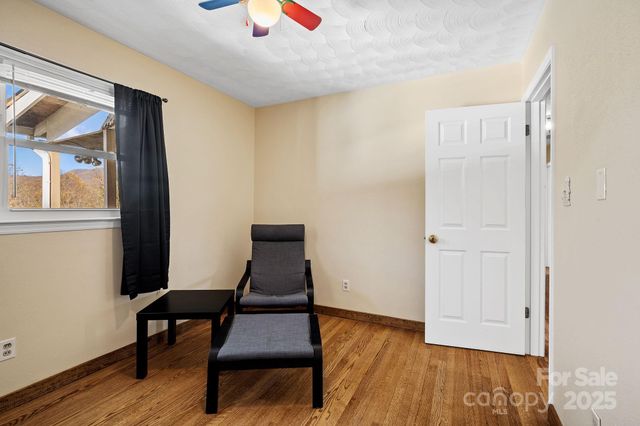 193 Dogwood Road, Candler, NC 28715