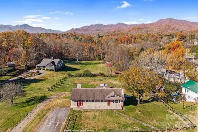 193 Dogwood Road, Candler, NC 28715