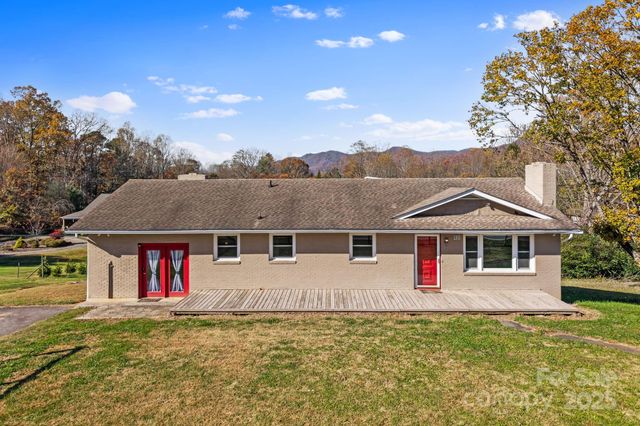 193 Dogwood Road, Candler, NC 28715