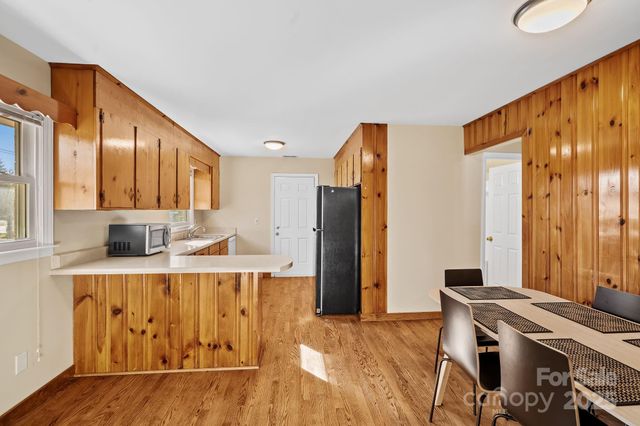 193 Dogwood Road, Candler, NC 28715