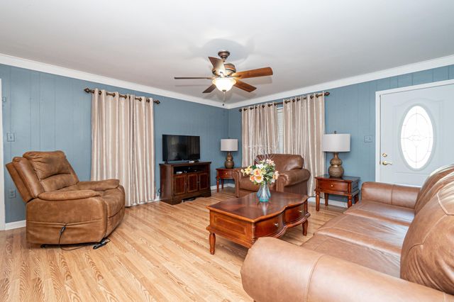 400 N Pine St, Junction City, AR 71749
