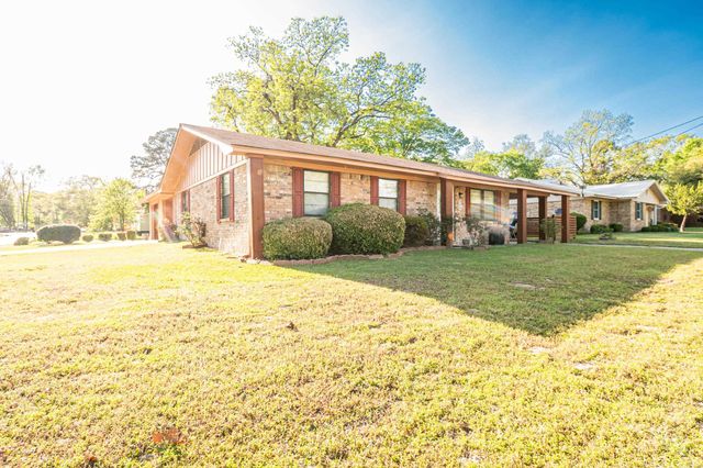 400 N Pine St, Junction City, AR 71749