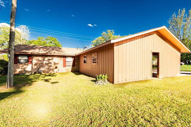 400 N Pine St, Junction City, AR 71749