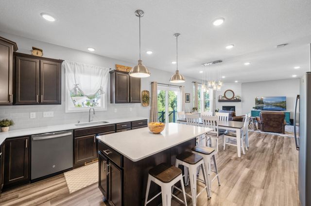 1126 Stonebridge Path, Jordan, MN 55352