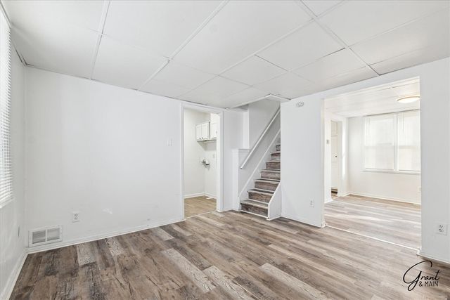 2615 Emmons Avenue, Warren, MI 48091