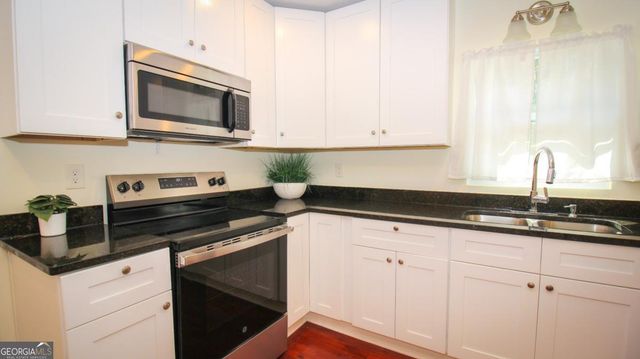 899 E Doyle Street, Toccoa, GA 30577