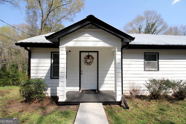 899 E Doyle Street, Toccoa, GA 30577