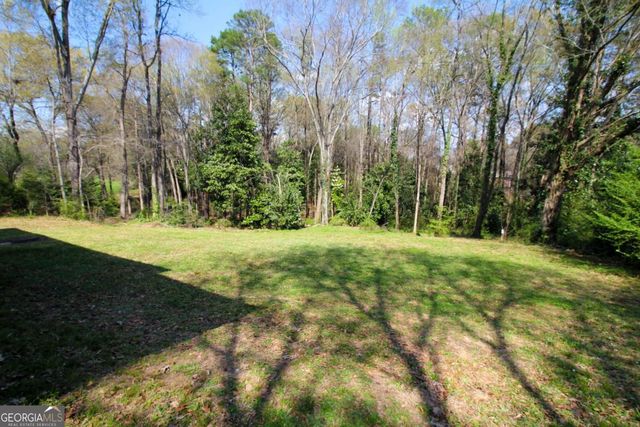899 E Doyle Street, Toccoa, GA 30577