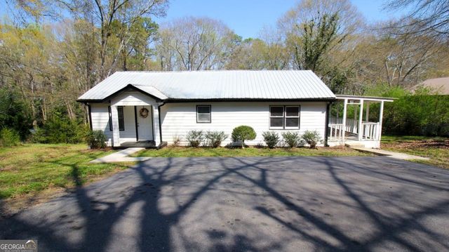 899 E Doyle Street, Toccoa, GA 30577