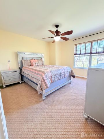 19 Gallop Lane, Franklin Twsp, NJ 08873