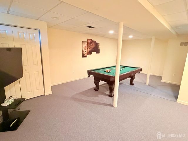 19 Gallop Lane, Franklin Twsp, NJ 08873