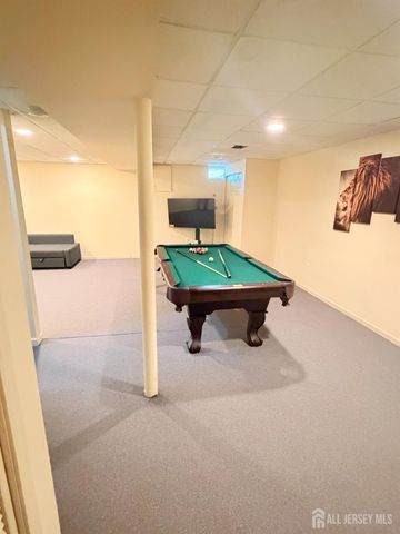 19 Gallop Lane, Franklin Twsp, NJ 08873