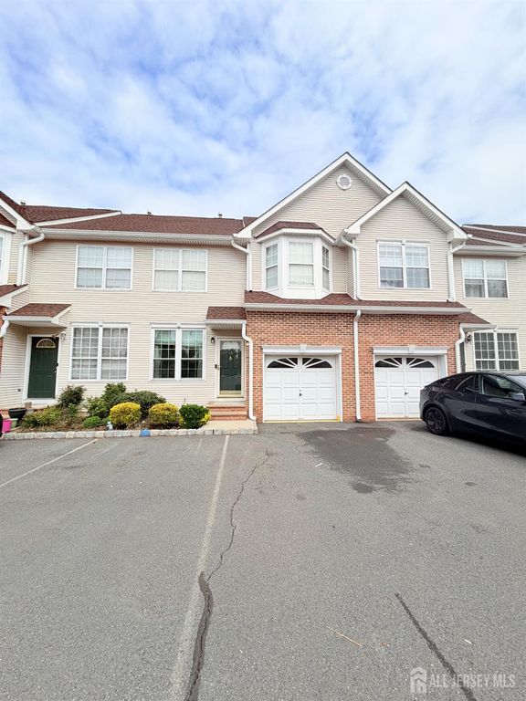 19 Gallop Lane, Franklin Twsp, NJ 08873