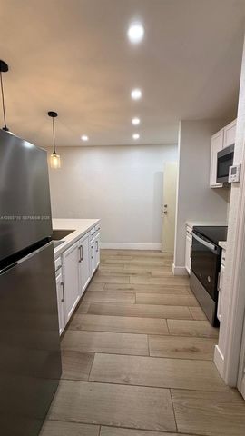 17530 NW 68th Ave C3008, Hialeah, FL 33015