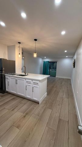 17530 NW 68th Ave C3008, Hialeah, FL 33015