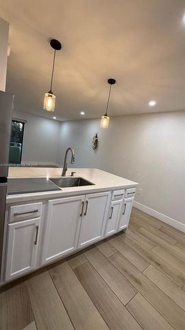 17530 NW 68th Ave C3008, Hialeah, FL 33015