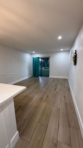 17530 NW 68th Ave C3008, Hialeah, FL 33015