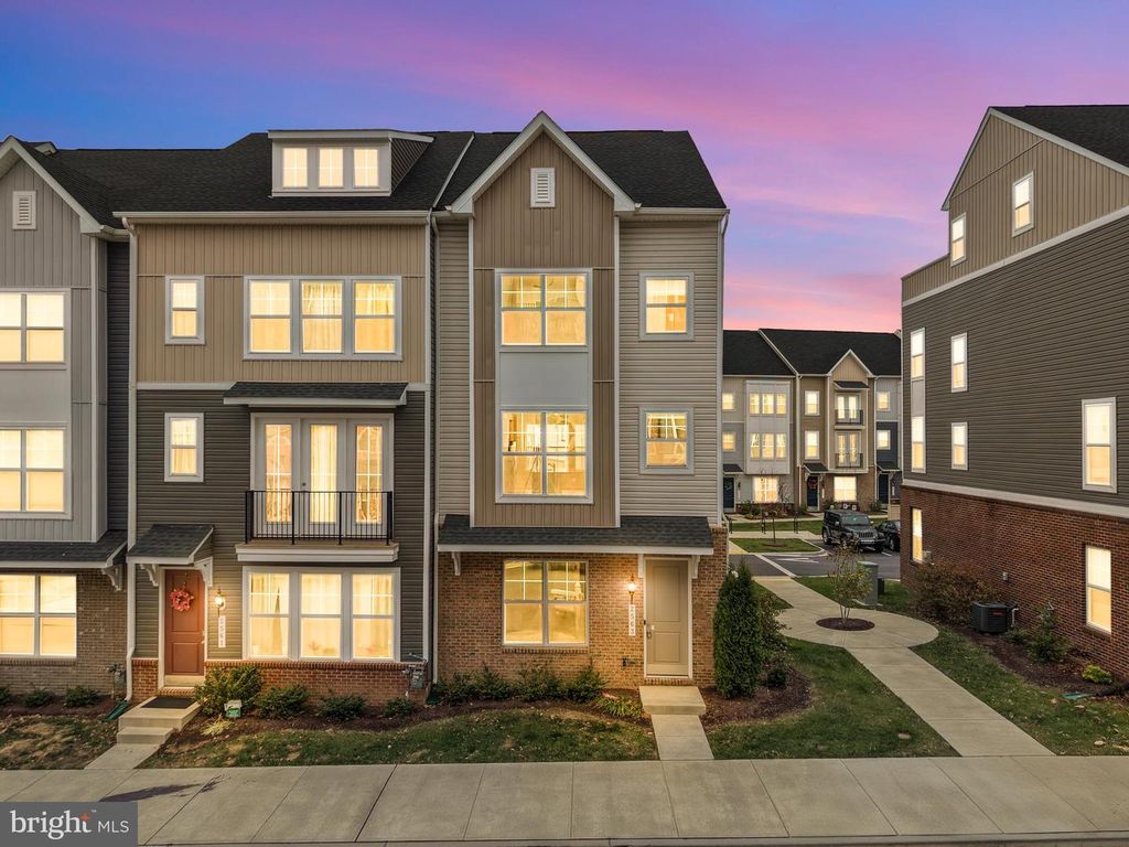 2563 GRANGEMILL LN, Frederick, MD 21701