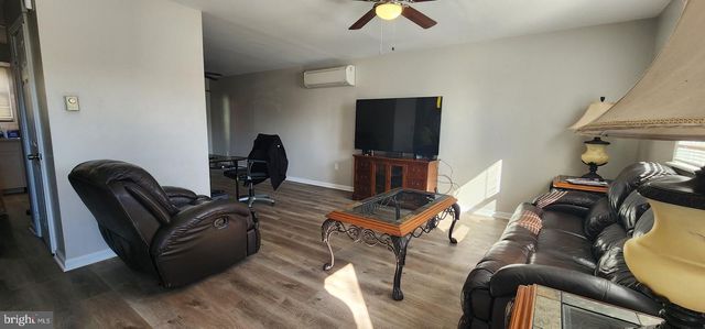 2093 MARKET ST EXT, Middletown, PA 17057