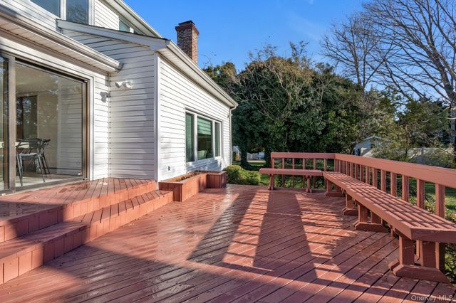 2038 Berfond Court, Merrick, NY 11566