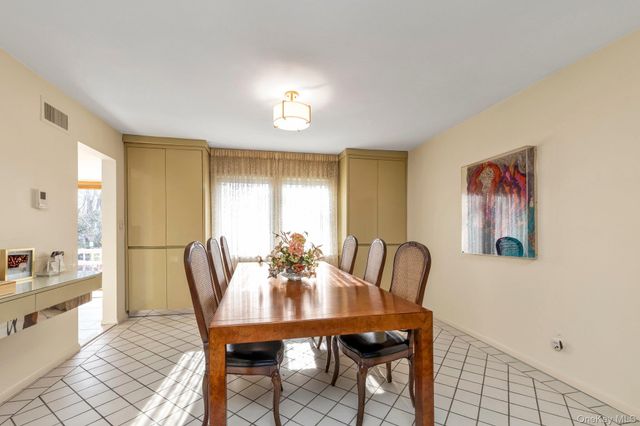 2038 Berfond Court, Merrick, NY 11566