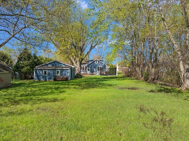 12865 Flynn Road, Chikaming Twp, MI 49125