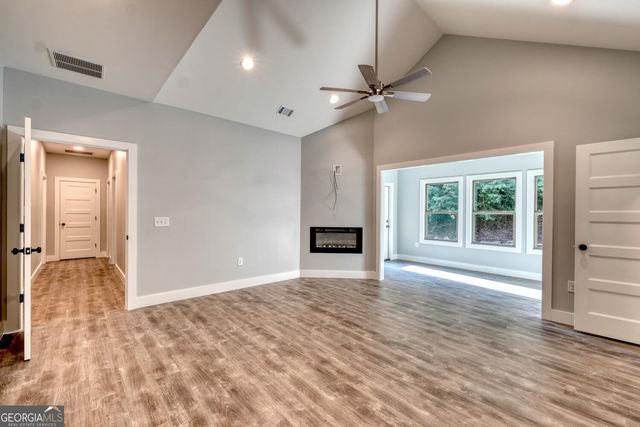 98 Brett Way F, Hiawassee, GA 30546