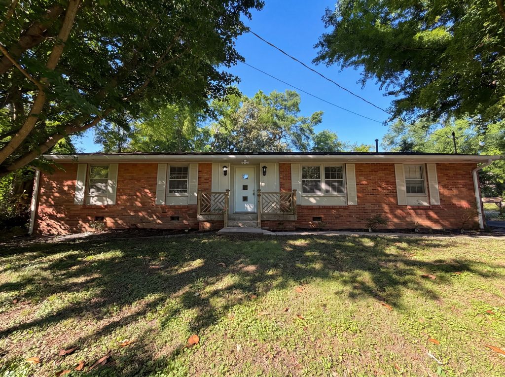221 Sterry Ct, Antioch, TN 37013