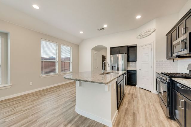 3411 Blue Granite Lane, Heartland, TX 75126